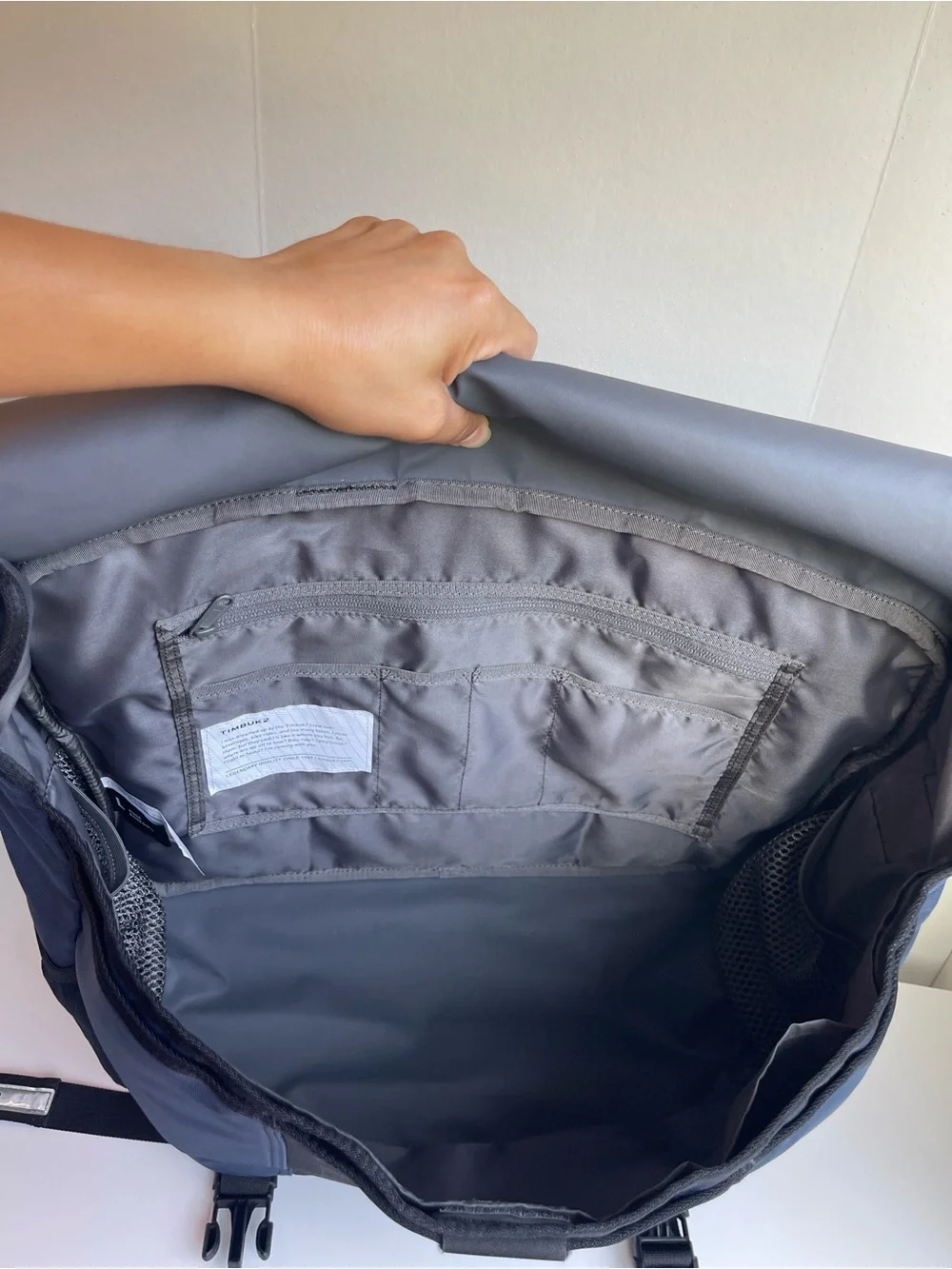 TIMBUK2 Commute Messenger Bag In Dusk Blue/Black Large